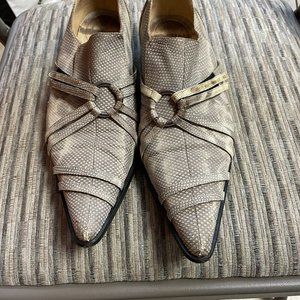 DIOR SILVER LEATHER SHOES  SIZE: 7.5